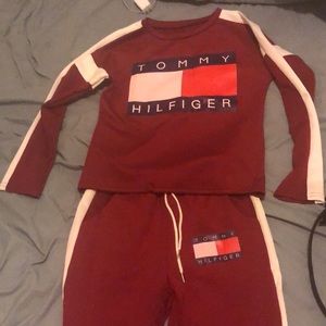 Tommy Hilfiger jogging suit